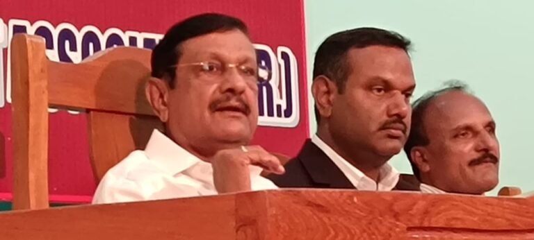 ಸಚಿವ ರಾಜಣ್ಣ ವಿರುದ್ಧ ಮತ್ತೆ ಸಿಡಿದ ಬಿ.ಶಿವರಾಮು; ಜಿಲ್ಲೆಯಲ್ಲಿ 40% ದಾಟಿದ ಕಮಿಷನ್ ವ್ಯವಹಾರಕ್ಕೆ ಕಡಿವಾಣ ಹಾಕಿ ಎಂದು ಸಿಎಂಗೆ ಹೇಳಿದ್ದೇನೆ