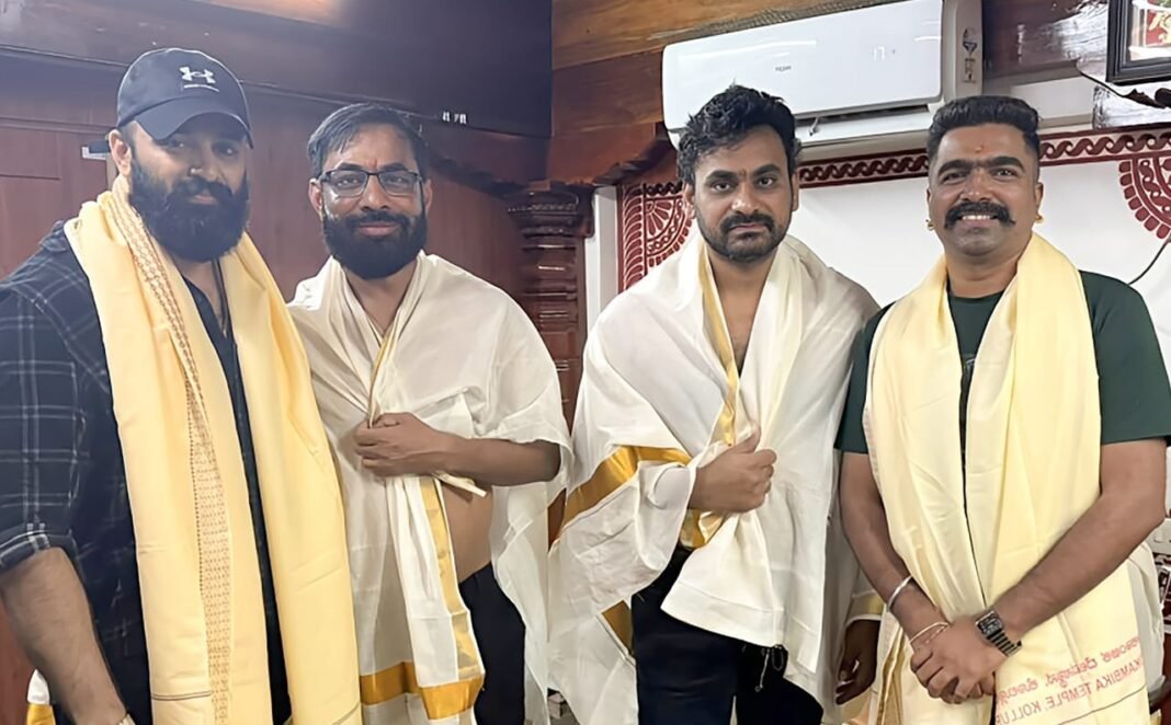 ಪ್ರಧಾನಿ ನರೇಂದ್ರ ಮೋದಿ ಬಯೋಪಿಕ್ ಘೋಷಣೆ | ಮೋದಿ ಪಾತ್ರದಲ್ಲಿ ಮಲಯಾಳಂ ನಟ ಉನ್ನಿ ಮುಕುಂದನ್ ಪ್ರಧಾನಿ ನರೇಂದ್ರ ಮೋದಿ ಬಯೋಪಿಕ್ ಘೋಷಣೆ | ಮೋದಿ ಪಾತ್ರದಲ್ಲಿ ಮಲಯಾಳಂ ನಟ ಉನ್ನಿ ಮುಕುಂದನ್