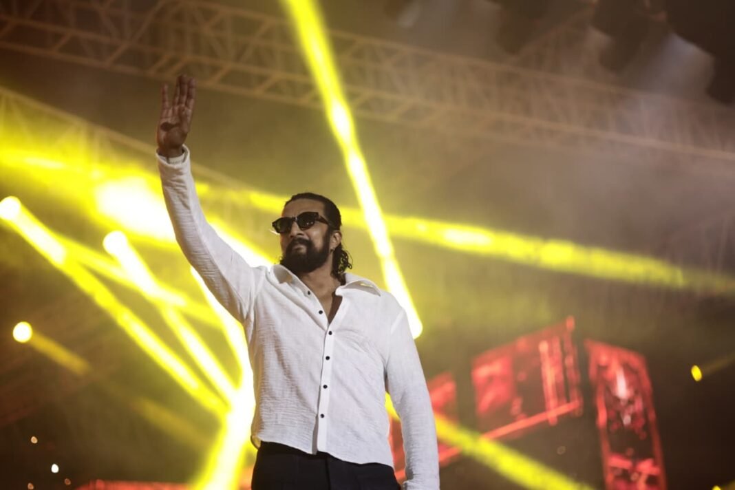 ಹುಬ್ಬಳ್ಳಿಯಲ್ಲಿ ಅದ್ದೂರಿಯಾಗಿ ಜರುಗಿದ ಮಾರ್ಕ್ ಪ್ರೀ-ರಿಲೀಸ್ ಇವೆಂಟ್ ಹುಬ್ಬಳ್ಳಿಯಲ್ಲಿ ಅದ್ದೂರಿಯಾಗಿ ಜರುಗಿದ ಮಾರ್ಕ್ ಪ್ರೀ-ರಿಲೀಸ್ ಇವೆಂಟ್