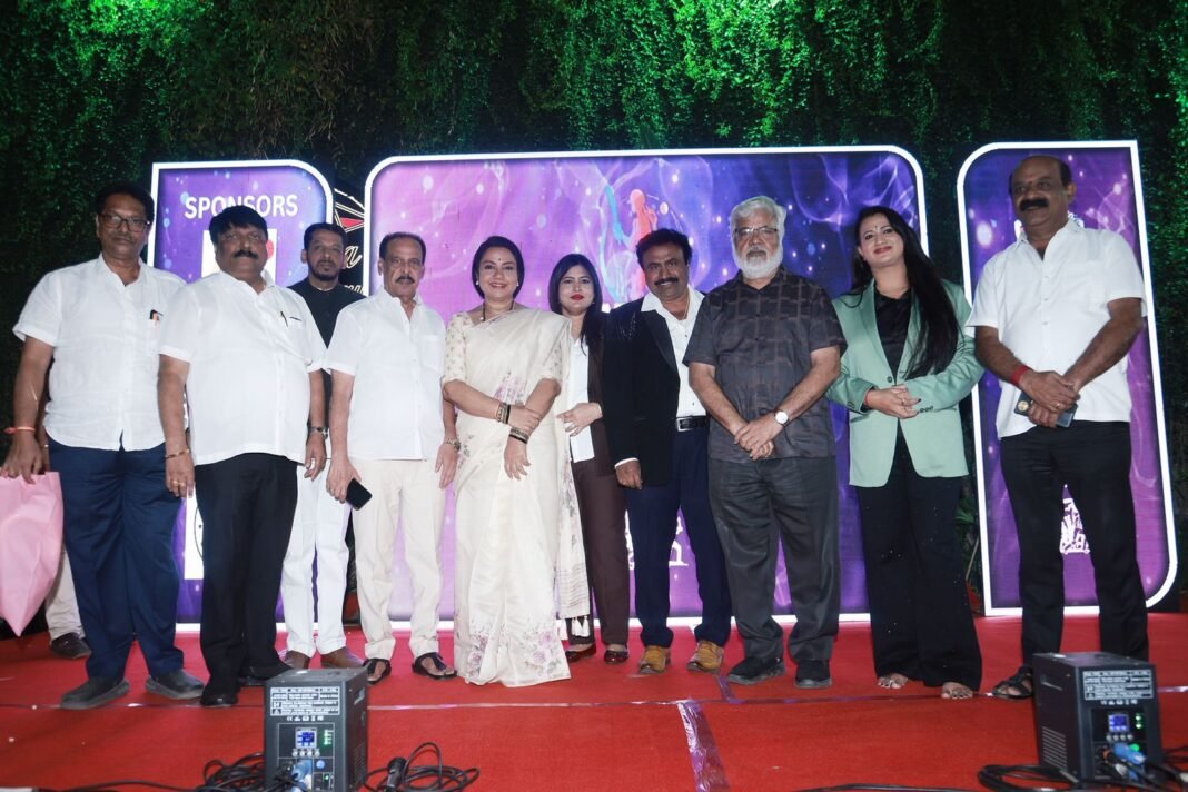 ಸೆಲೆಬ್ರಿಟಿ ಮಹಿಳಾ ಕ್ರಿಕೆಟ್ ಟೂರ್ನ್ಮೆಂಟ್ ಜೆರ್ಸಿ - ಟ್ರೋಫಿ ಅನಾವರಣ ಸೆಲೆಬ್ರಿಟಿ ಮಹಿಳಾ ಕ್ರಿಕೆಟ್ ಟೂರ್ನ್ಮೆಂಟ್ ಜೆರ್ಸಿ - ಟ್ರೋಫಿ ಅನಾವರಣ