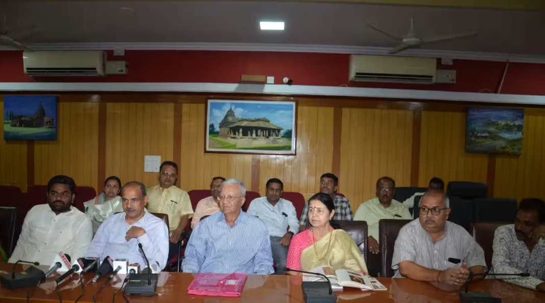 Lakkundi gold treasure Vijayanagara jewellery discovery Gadag Karnataka