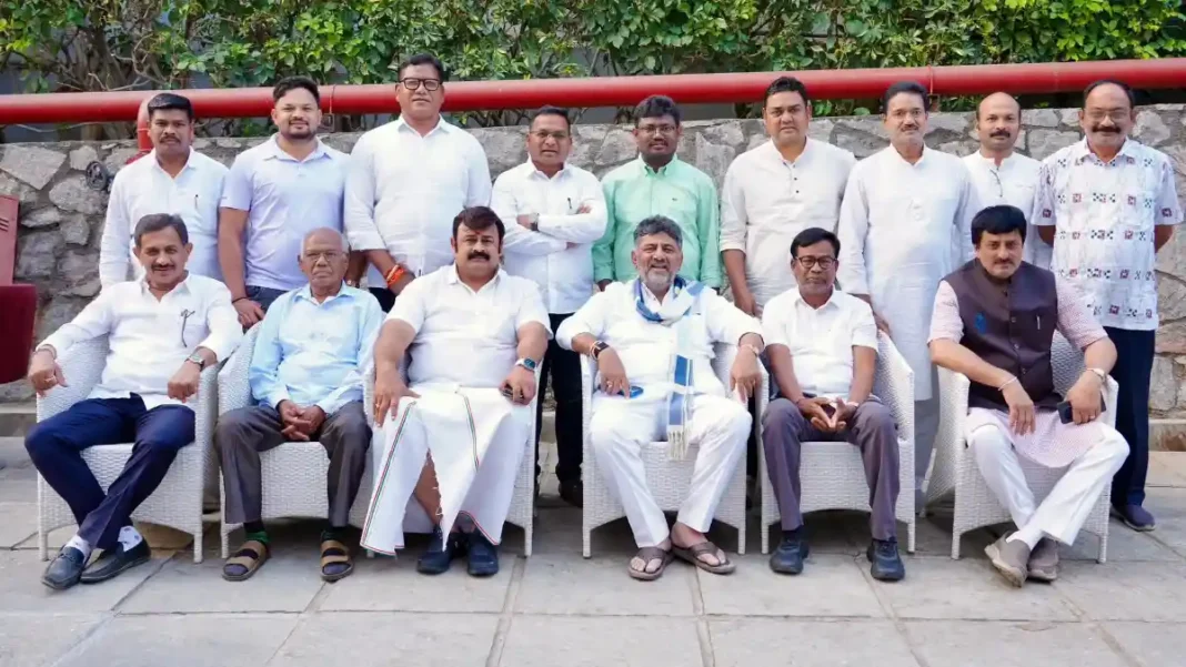 ಬಿಡದಿ ರೆಸಾರ್ಟ್ ಬಳಿ ನಡೆದ ರಾಜಕೀಯ ಹೈಡ್ರಾಮಾ ದೃಶ್ಯ