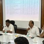 Hassan|ಹಾಸನ ಜಿಲ್ಲೆಯಲ್ಲಿ ಗ್ಯಾಸ್ ಸಿಲಿಂಡರ್ ಸಮಸ್ಯೆ: ಸಂಸದರ ಅಧ್ಯಕ್ಷತೆಯಲ್ಲಿ ಮಹತ್ವದ ಸಭೆ; ಬ್ಯಾಕ್ಲಾಗ್ ತೆರವು ಮತ್ತು ಹೊಟೆಲ್-ಹಾಸ್ಟೆಲ್ಗಳಿಗೆ ಪೂರೈಕೆಗೆ ಖಡಕ್ ಸೂಚನೆ