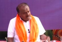 Hassan:”ಜನರ ತಲೆ ಮೇಲೆ 1 ಲಕ್ಷ ಸಾಲ ಹೊರಿಸಿದ್ದಾರೆ, 2000 ರೂ.ನಲ್ಲಿ ಬದುಕು ಸಾಗುತ್ತಾ?”: ರಾಜ್ಯ ಸರ್ಕಾರದ ವಿರುದ್ಧ ಎಚ್ಡಿಕೆ ಗುಡುಗು!