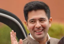 NewDelhi:ದೆಹಲಿ:ದೆಹಲಿ ರಾಜಕೀಯದಲ್ಲಿ ಭಾರಿ ಸ್ಫೋಟ: ರಾಘವ್ ಚಡ್ಡಾ ಬಿಜೆಪಿ ಸೇರ್ಪಡೆ – ಎಎಪಿಗೆ ದೊಡ್ಡ ಶಾಕ್! ರಾಘವ್ ಚಡ್ಡಾ ಬಿಜೆಪಿ ಸೇರ್ಪಡೆ ವೇಳೆ ಸುದ್ದಿಗೋಷ್ಠಿಯಲ್ಲಿ ಮಾತನಾಡುತ್ತಿರುವ ದೃಶ್ಯ