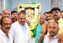 ಮಾಡಾಳು: ‘ಸ್ವರ್ಣ ಗೌರಿ’ ದೇವಾಲಯಕ್ಕೆ ಸಚಿವ ಕೆ.ಎಂ. ಶಿವಲಿಂಗೇಗೌಡ ಭೇಟಿ; ನಾಡಿನ ಒಳಿತಿಗಾಗಿ ಪ್ರಾರ್ಥನೆ